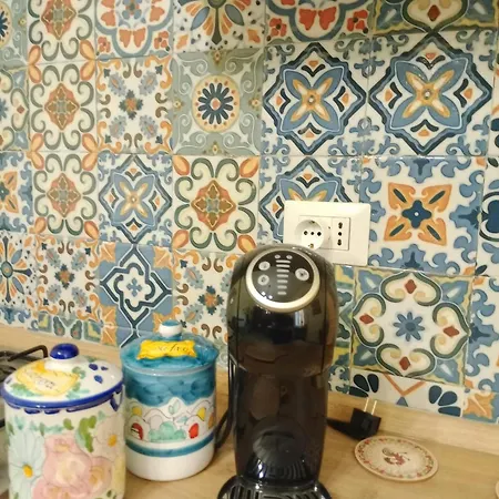 Bright 2-bedroom Near Apartment
